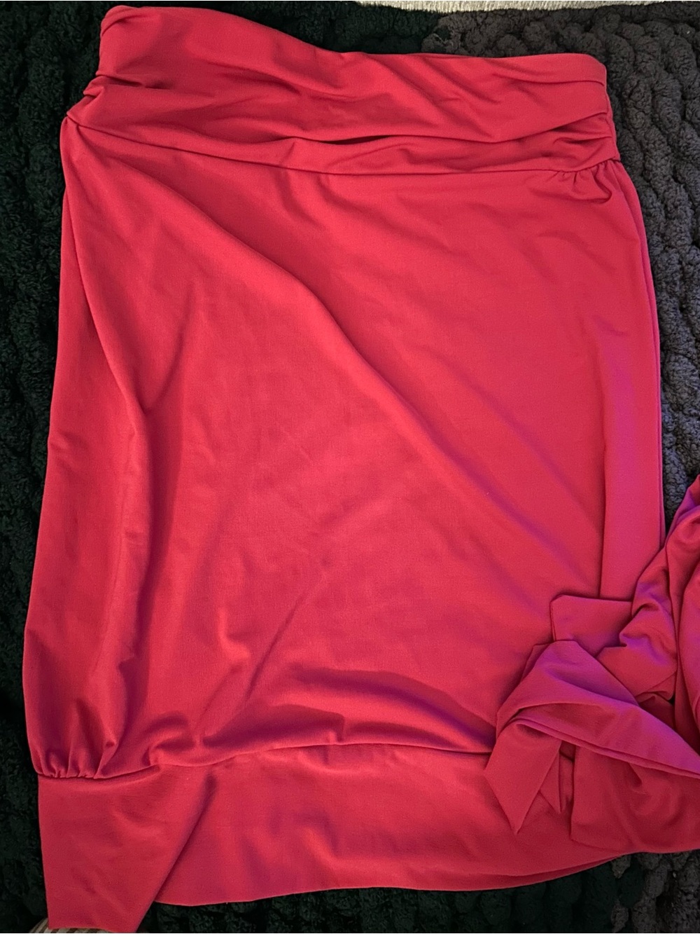 S Moda International Women’s magenta formal strapless tube top attached sash